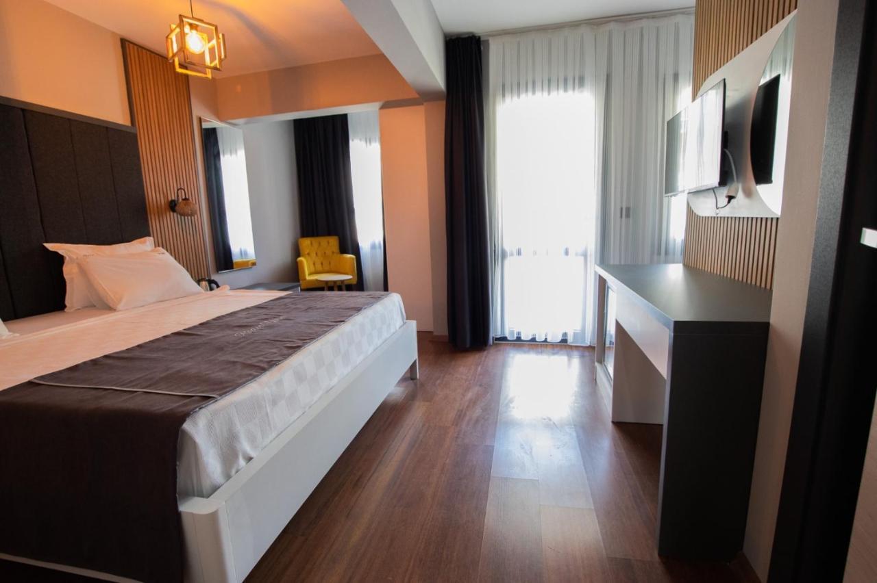 Rodis Otel İzmir